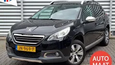 Zwart Gebruikt 2016 Peugeot 2008 Allure SUV | € 12.450 (Eerlijke prijs)