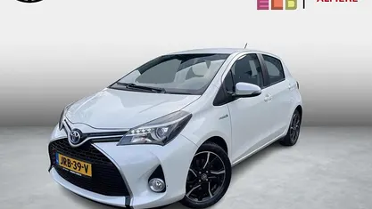Gebruikt 2016 Toyota Yaris Hybrid Hatchback | € 14.499 (Eerlijke prijs)
