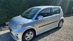 Grijs Gebruikt 2005 Daihatsu Sirion Hatchback | € 2.895 (Eerlijke prijs)