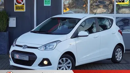 Wit Occasion 2017 Hyundai i10 Comfort Hatchback | € 8.950 (Eerlijke prijs)