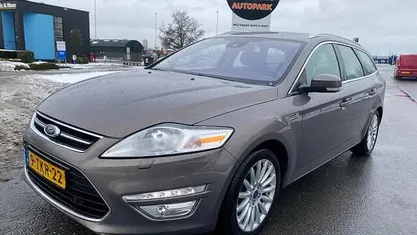 Bruin Occasion 2014 Ford Mondeo Platinum Stationwagen | € 2.995 (Eerlijke prijs)