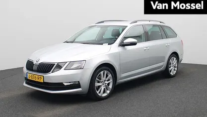 Grijs Gebruikt 2020 Skoda Octavia Business Line Stationwagen | € 18.900 (Goede deal)
