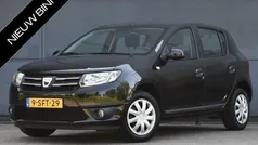 Gebruikt 2013 Dacia Sandero Lauréate Hatchback | € 7.995 (Eerlijke prijs)