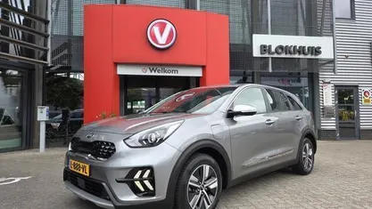 Grijs Occasion 2021 Kia Niro Play SUV | € 20.345 (Eerlijke prijs)
