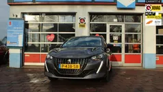 Grijs Gebruikt 2022 Peugeot 208 Allure Hatchback | € 17.950 (Eerlijke prijs)