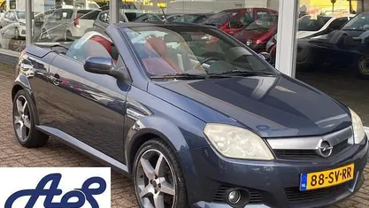 Occasion Opel Tigra 125 PK (91 kW) 2006 Grijs Cabriolet