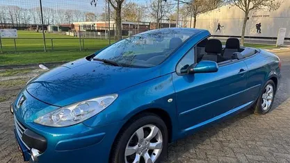 Blauw Occasion 2005 Peugeot 307 CC Cabriolet | € 1.995 (Eerlijke prijs)