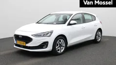 Wit Gebruikt 2022 Ford Focus Hatchback | € 15.900 (Goede deal)