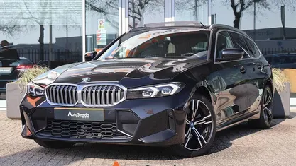 Occasion BMW 330e M Sport 184 PK (135 kW) 2022 Zwart Stationwagen