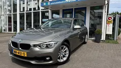 Grijs Gebruikt 2017 BMW 318 Executive Sedan | € 19.950 (Eerlijke prijs)