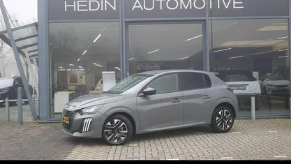 Gebruikt 2025 Peugeot 208 Hatchback | € 23.445 (Eerlijke prijs)