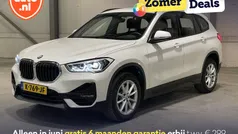 Wit, metallic lak Gebruikt 2021 BMW X1 Executive SUV | € 27.345 (Super prijs)