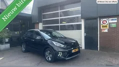 Zwart Gebruikt 2021 Kia Niro SUV | € 22.450 (Eerlijke prijs)