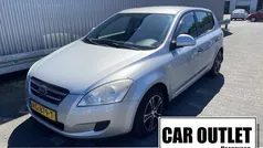 Grijs, metallic lak Gebruikt 2009 Kia Ceed Hatchback | € 2.250 (Goede deal)