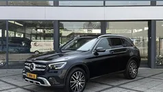 Zwart Gebruikt 2021 Mercedes GLC300 Luxury SUV | € 31.850 (Goede deal)