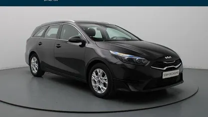 Zwart Gebruikt 2023 Kia Ceed Hatchback | € 21.490 (Goede deal)