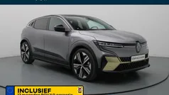 Grijs metallic Gebruikt 2022 Renault Mégane Iconic Hatchback | € 29.990 (Eerlijke prijs)