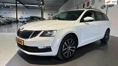 Wit Gebruikt 2019 Skoda Octavia Business Line Stationwagen | € 10.999 (Goede deal)