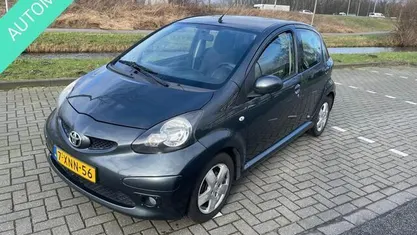 Grijs Gebruikt 2008 Toyota Aygo Sport Hatchback | € 4.299 (Eerlijke prijs)