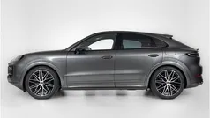 Grijs Gebruikt 2025 Porsche Cayenne Turbo E-Hybrid SUV | € 239.900 (Super prijs)
