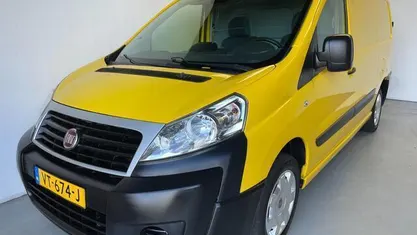 Occasion Fiat Scudo 90 PK (66 kW) 2016 Geel Van