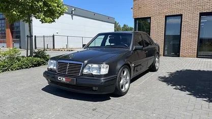 Gebruikt 1996 Mercedes E500 Sedan | € 54.750