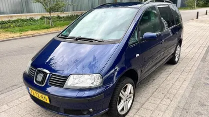 Blauw Gebruikt 2007 Seat Alhambra Reference MPV | € 1.799 (Eerlijke prijs)