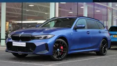 Blauw Gebruikt 2024 BMW 330e Executive Stationwagen | € 54.950 (Eerlijke prijs)
