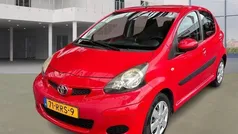 Gebruikt 2011 Toyota Aygo Comfort Hatchback | € 2.199 (Eerlijke prijs)