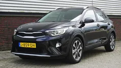 Zwart Gebruikt 2020 Kia Stonic SUV | € 15.950 (Eerlijke prijs)