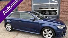 Blauw, metallic lak Gebruikt 2015 Audi A3 Ambition Hatchback | € 15.450 (Eerlijke prijs)