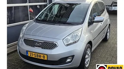 Grijs Occasion 2011 Kia Venga Hatchback | € 6.945 (Eerlijke prijs)