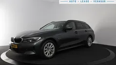 Grijs Gebruikt 2022 BMW 320e Stationwagen | € 26.900 (Super prijs)