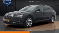 Zwart Gebruikt 2023 Skoda Superb Business Line Stationwagen | € 29.450 (Eerlijke prijs)