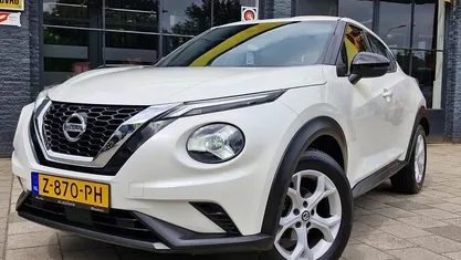 Wit, metallic lak Gebruikt 2020 Nissan Juke N-Connecta SUV | € 19.950 (Eerlijke prijs)