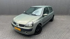 Gebruikt 2002 Renault Clio II Hatchback | € 1.250 (Eerlijke prijs)