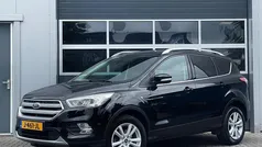 Gebruikt 2017 Ford Kuga Titanium SUV | € 12.950 (Eerlijke prijs)