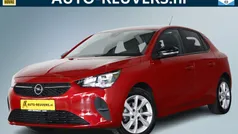Rood, metallic lak Gebruikt 2023 Opel Corsa Edition Hatchback | € 16.900 (Eerlijke prijs)
