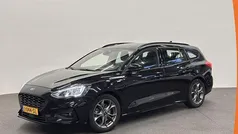 Zwart Gebruikt 2020 Ford Focus ST-Line Stationwagen | € 12.890 (Eerlijke prijs)