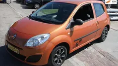 Oranje Gebruikt 2008 Renault Twingo Authentique Hatchback | € 1.950 (Eerlijke prijs)