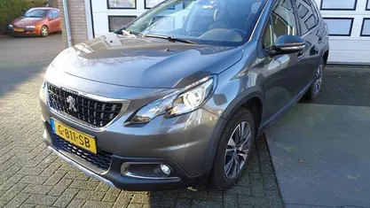 Gebruikt 2019 Peugeot 2008 GT-line SUV | € 11.950 (Super prijs)