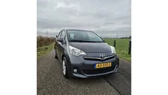 Grijs Gebruikt 2011 Toyota Verso-S MPV | € 8.499 (Eerlijke prijs)