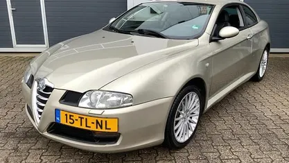 Occasion Alfa Romeo GT 166 PK (122 kW) 2006 Grijs (metallic) Coupé