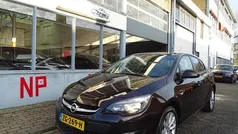 Occasion Opel Astra Design Edition 120 PK (88 kW) 2013 Bruin Hatchback