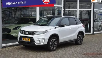 Occasion 2023 Suzuki Vitara Style SUV | € 24.944 (Eerlijke prijs)