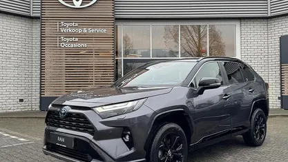 Gebruikt 2024 Toyota RAV4 Hybrid SUV | € 44.440 (Eerlijke prijs)