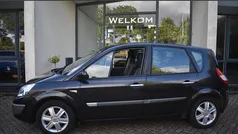 Gebruikt 2005 Renault Scénic II Dynamique MPV | € 2.499 (Eerlijke prijs)