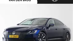 Blauw Gebruikt 2018 VW Arteon Hatchback | € 23.185 (Eerlijke prijs)