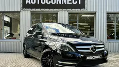 Zwart, metallic lak Gebruikt 2014 Mercedes B220 MPV | € 14.950 (Eerlijke prijs)