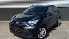 Zwart Gebruikt 2024 Toyota Aygo Play Hatchback | € 20.400 (Goede deal)